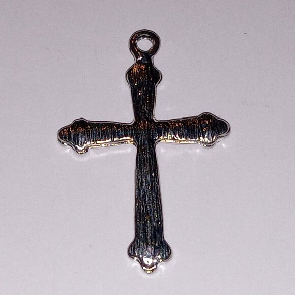 🎯 Red Cross Charm Pendant - Picture 7 of 7